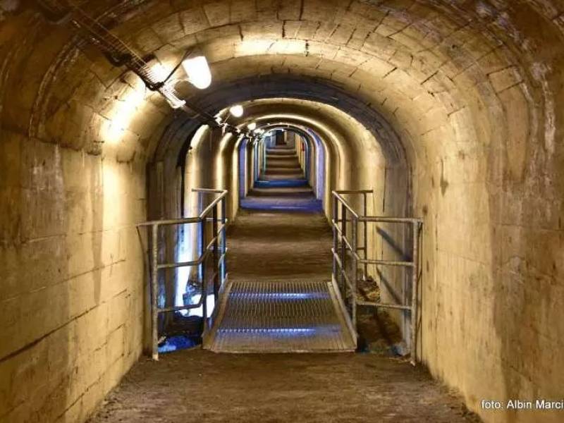 Podziemia będzińskie, nieukończony schron przeciwlotniczy